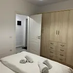 Daily L Apartment *