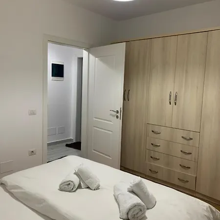 Daily L Apartman *